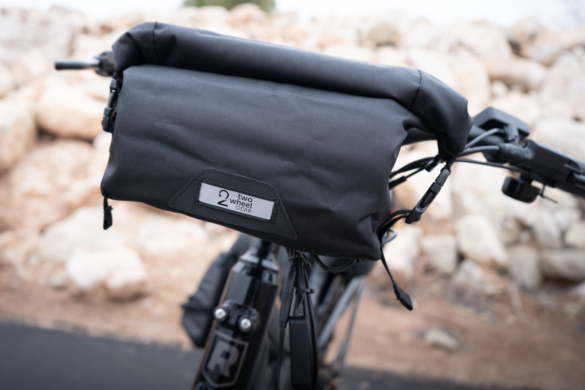 TwoWheel Commuter Bag_Review HandleBarBag