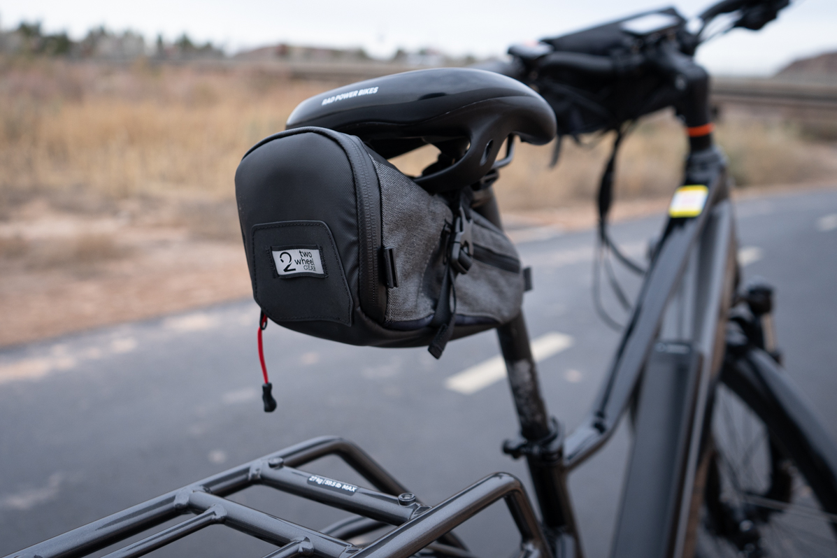 TwoWheel Commuter Bag_Review HandleBarBag