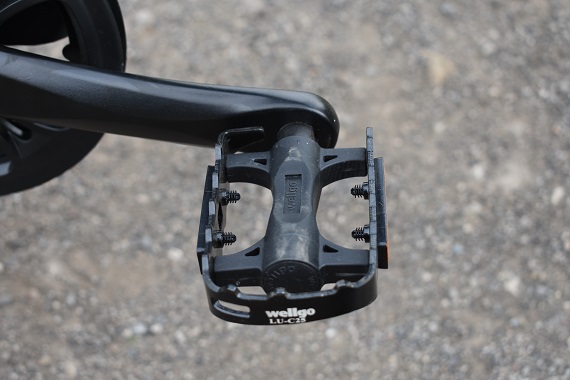 Decent grip from alloy castleated pedals