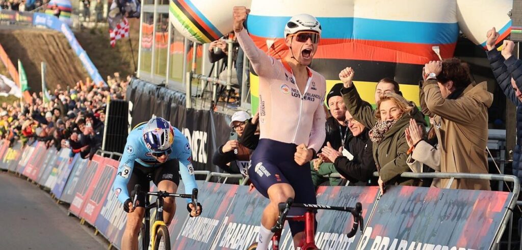 Van der Poel wins CX Worlds, Van Aert takes 11th silver at major champs | Video