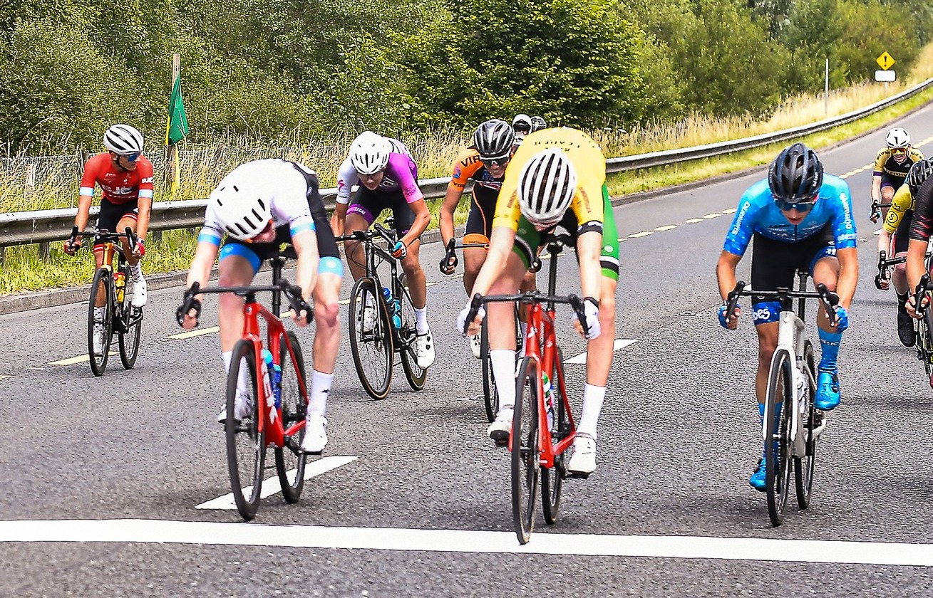 Liam O’Brien retains yellow jersey with 3rd place finish | Junior Tour of Ireland Stage 2 – Sticky Bottle
