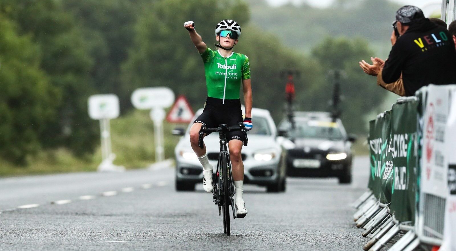 Ireland’s Lucy Bénézet Minns “really excited” after Lotto Dstny contract