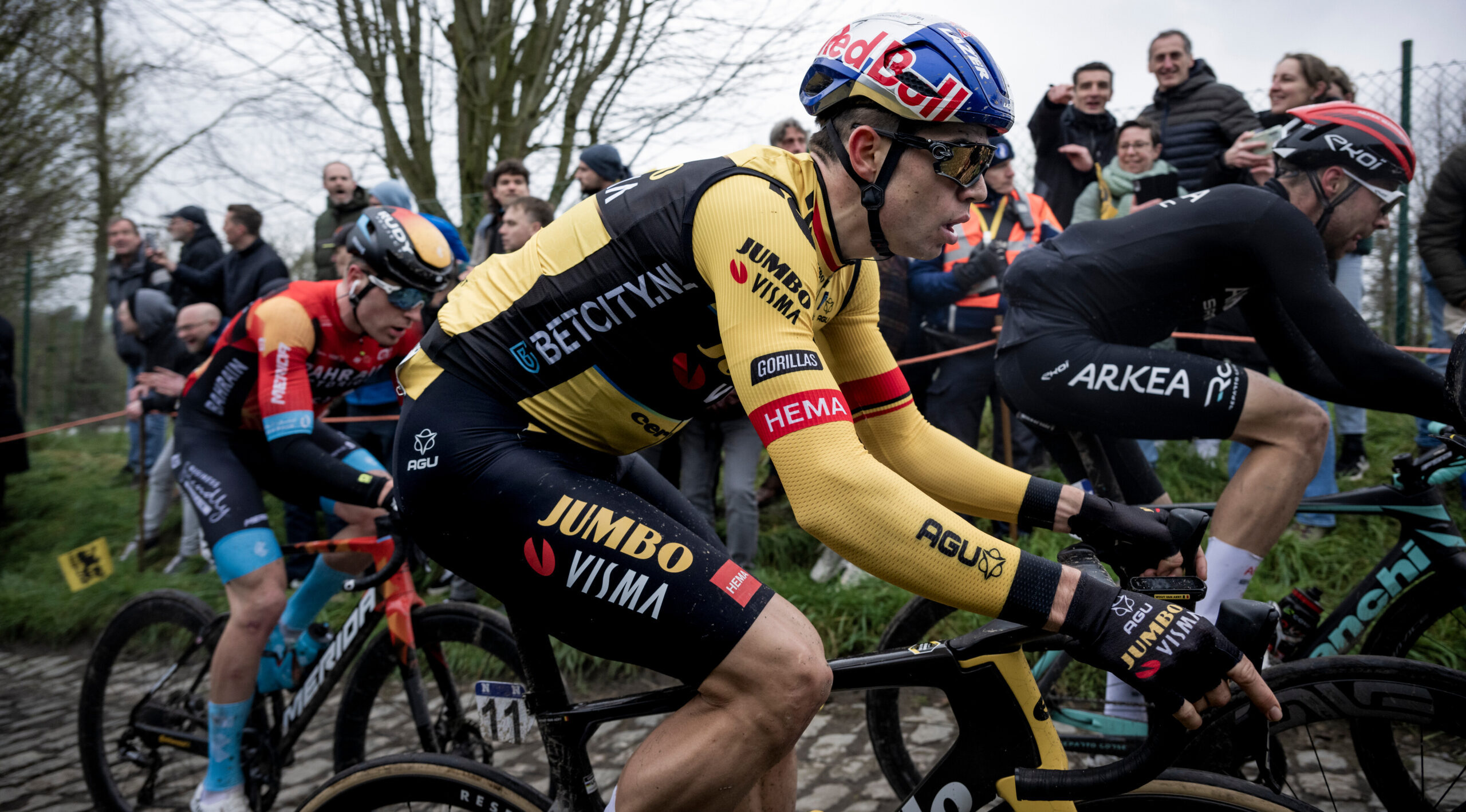 Reports Van Aert to take a new approach to 2024 season, based on Giro