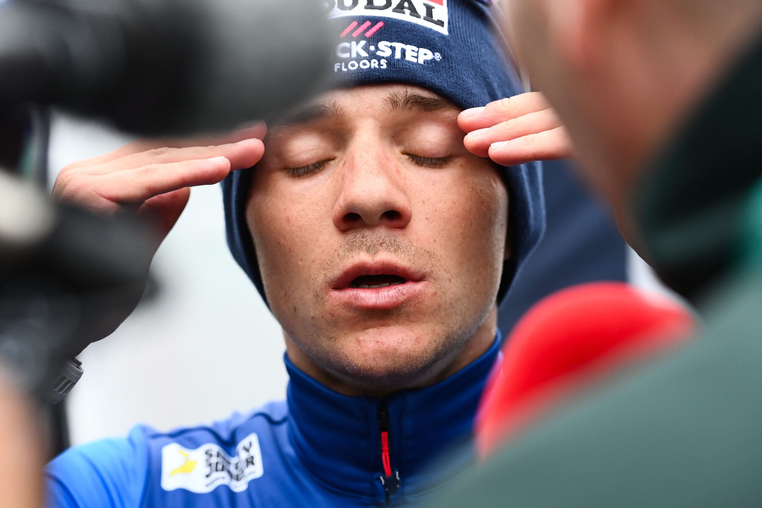 Evenepoel faces at least one month lay-off, says pain worse than Basque crash