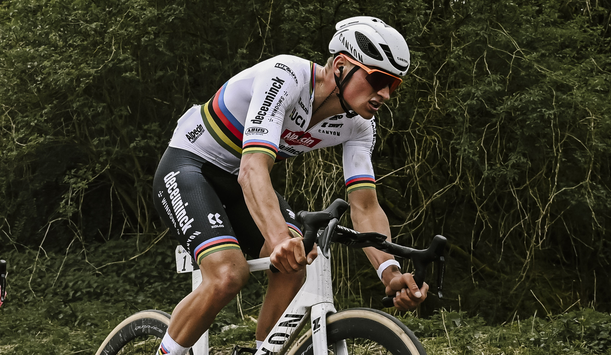 Van der Poel withdraws from World Cup showdown with Van Aert