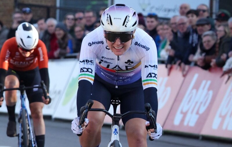 Heroic Rescue Ride: Lara Gillespie Powers to Podium at Le Samyn | Watch Video