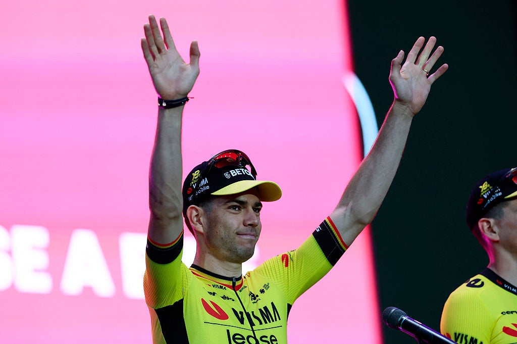 Van Aert’s Giro Dream in Peril: Illness Threatens Pink Jersey Hopes